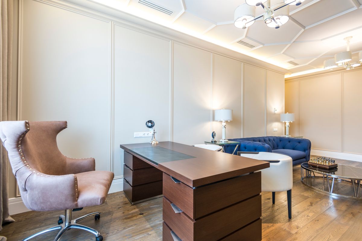 Bureau design et moderne d'une agence immobilière