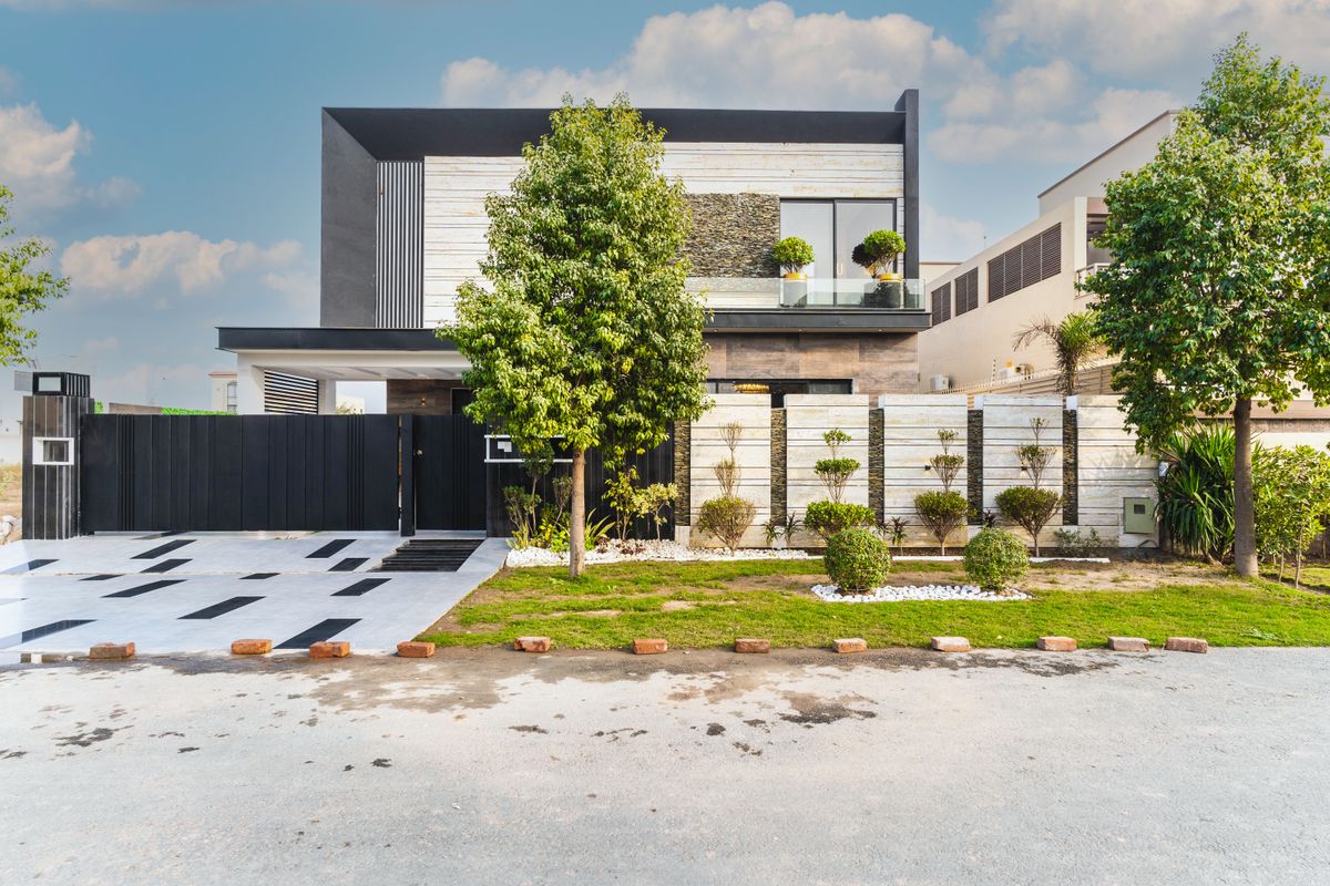 Maison moderne avec jardin